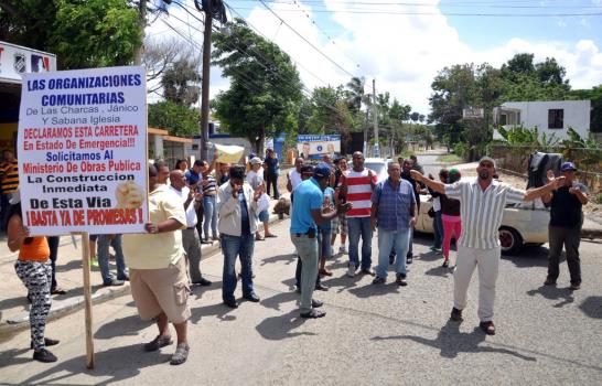 Huelga paraliza actividades de La Charca y Zelaya en Santiago