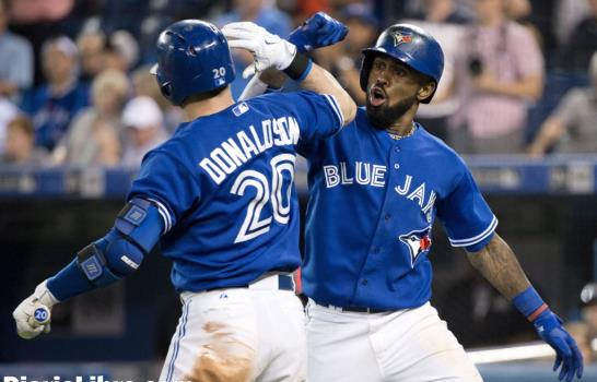 Carlos Martínez ganó 7-2, 2.93; Reyes y Álvarez fletan jonrones