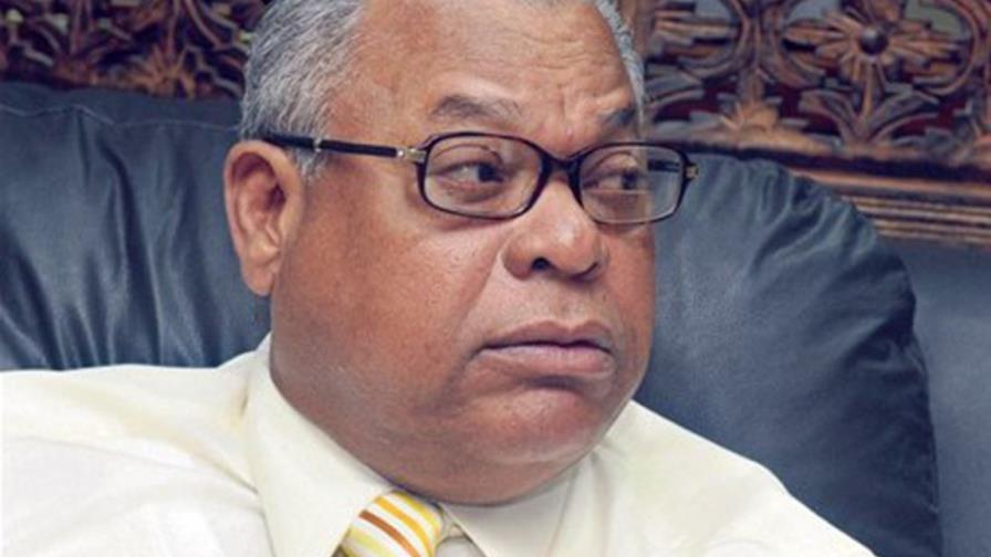 Mejora el estado de salud del director del IDSS