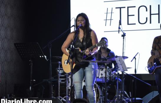 Andrés Cepeda, esta noche en el anfiteatro Nuryn Sanlley