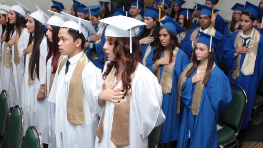 New Horizons Santiago realiza graduación