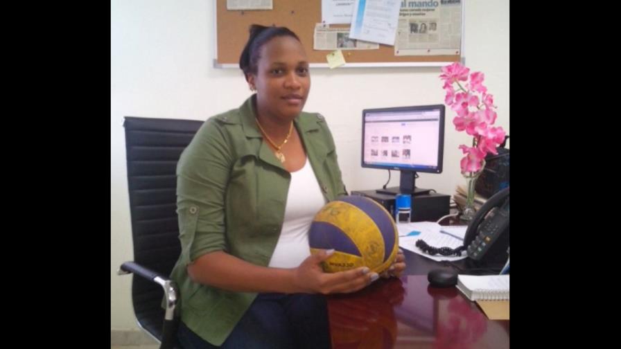 Kenia Moreta vela por nuevos talentos del voleibol