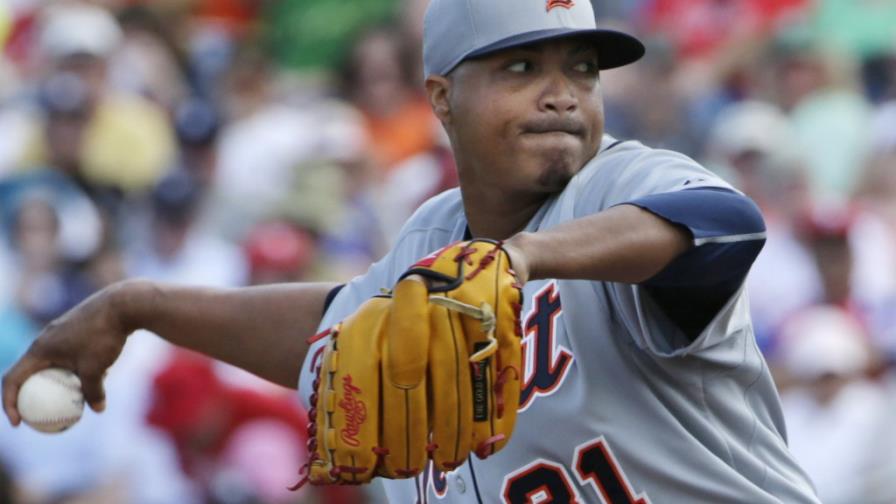 Dominicano Alfredo Simón guía victoria de Detroit