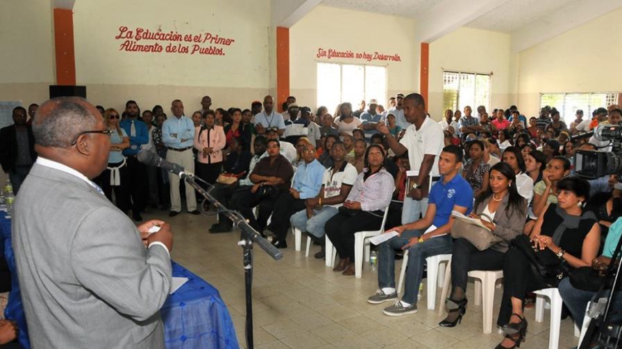 Forman una asociación de empleados en el Ayuntamiento de Santo Domingo Este Forman una asociación de empleados en el Ayuntamiento de Santo Domingo Este