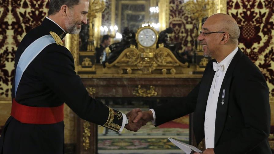 El embajador dominicano se presenta oficialmente ante el rey de España El embajador dominicano se presenta oficialmente ante el rey de España
