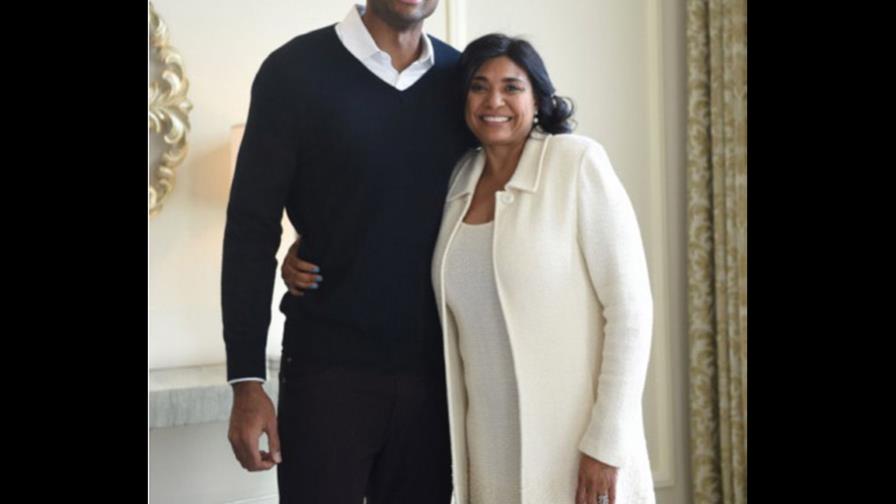 Arelis Reynoso es una madre y abuela de NBA