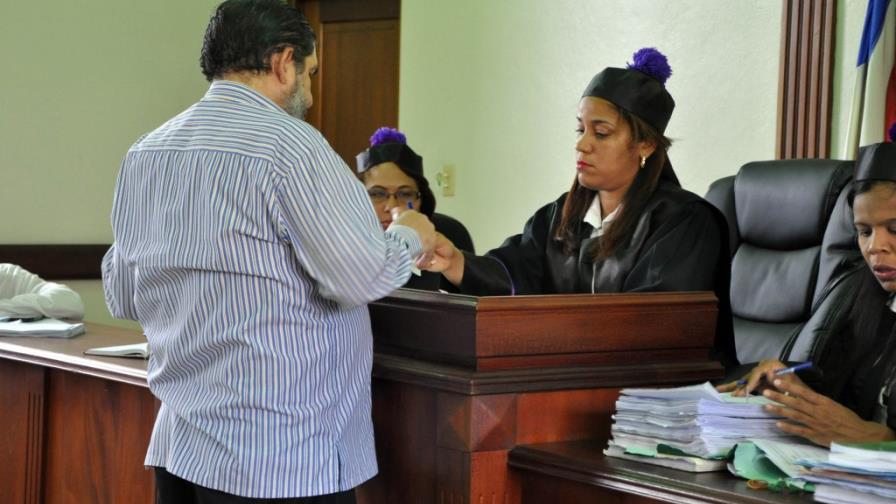 Aplazan juicio de fondo de Marcos Martínez y vice Margarita Cedeño de Fernández Aplazan juicio de fondo de Marcos Martínez y vice Margarita Cedeño de Fernández