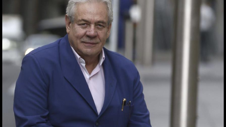 Gonzalo Celorio escribe contra el olvido en El metal y la escoria Gonzalo Celorio escribe contra el olvido en El metal y la escoria