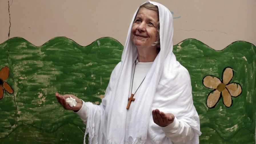 Madre Teresa de El Cairo sirve a los pobres de Egipto