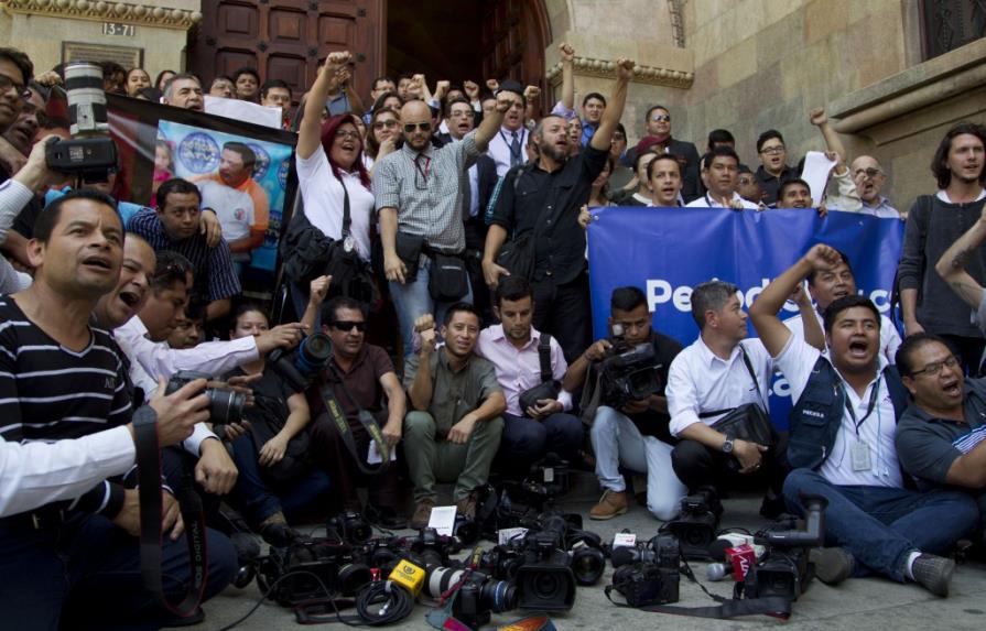 Periodistas protestan en Guatemala por asesinato de colegas