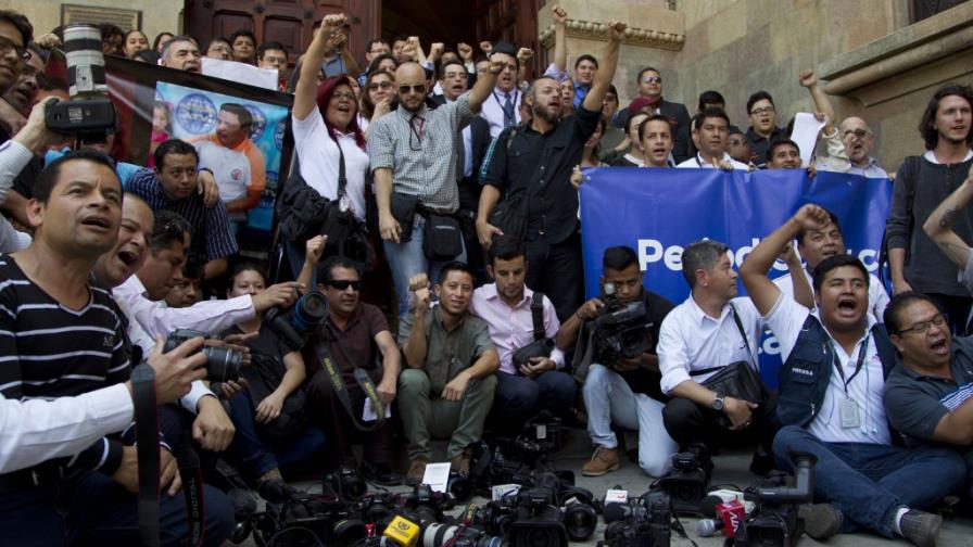 Periodistas protestan en Guatemala por asesinato de colegas Periodistas protestan en Guatemala por asesinato de colegas