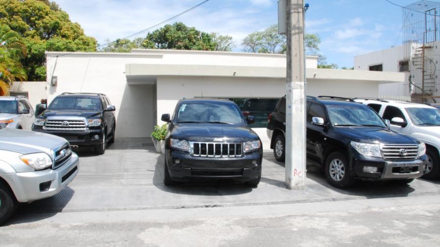 Leonel Fernández está reunido con dirigentes Comité Central del PLD Leonel Fernández está reunido con dirigentes Comité Central del PLD