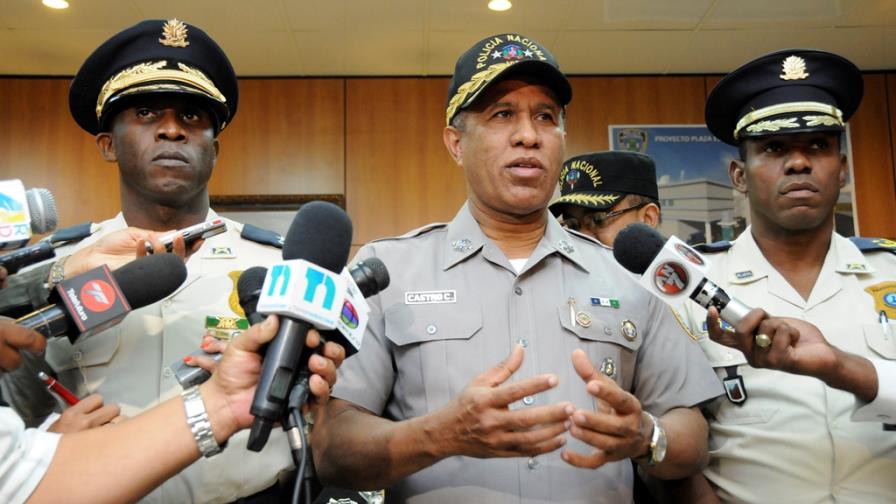 Jefes de policía dominicana y haitiana se reúnen