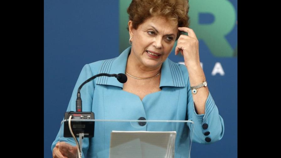 Sube tensión política en Brasil con protestas a favor y contra Rousseff Sube tensión política en Brasil con protestas a favor y contra Rousseff