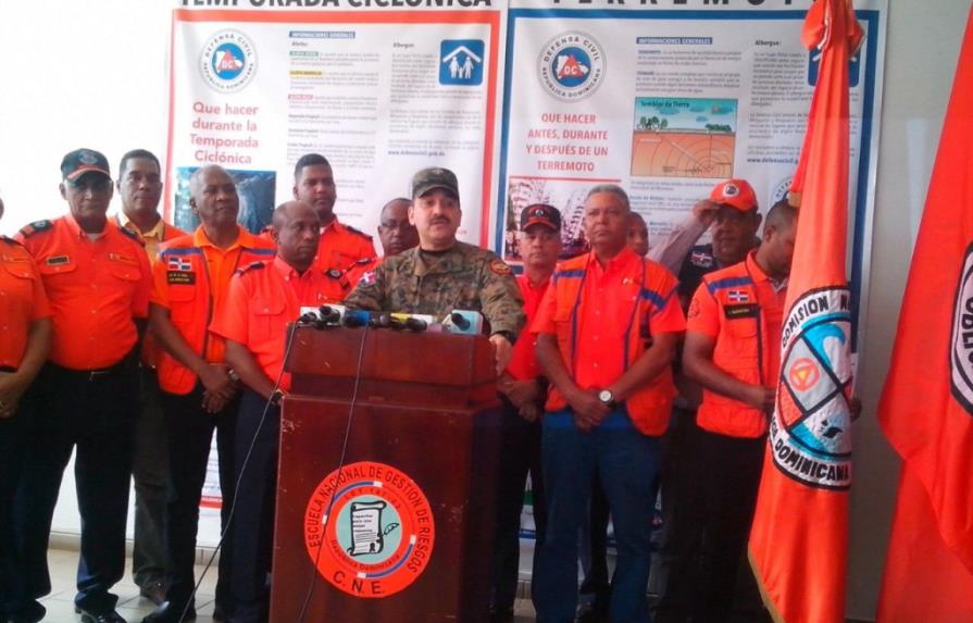 Defensa Civil despliega campaña orientación sobre huracanes y terremotos