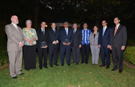 Semana Dominicana en EEUU reconoce el éxito profesional de la diáspora