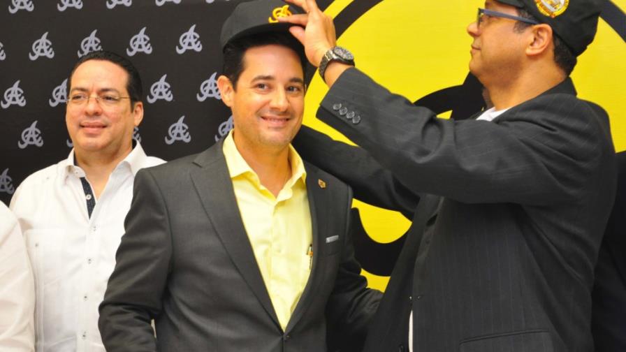 Quivio Hernández reelecto en la presidencia de las Aguilas Cibaeñas