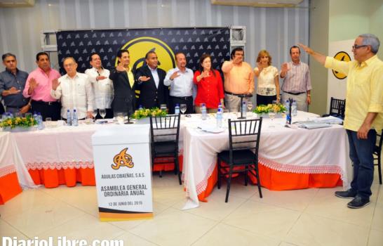 Quilvio Hernández retiene la presidencia Águilas Cibaeñas