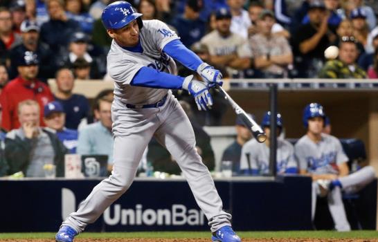 Dodgers ganan a Padres con sencillo de emergente Guerrero