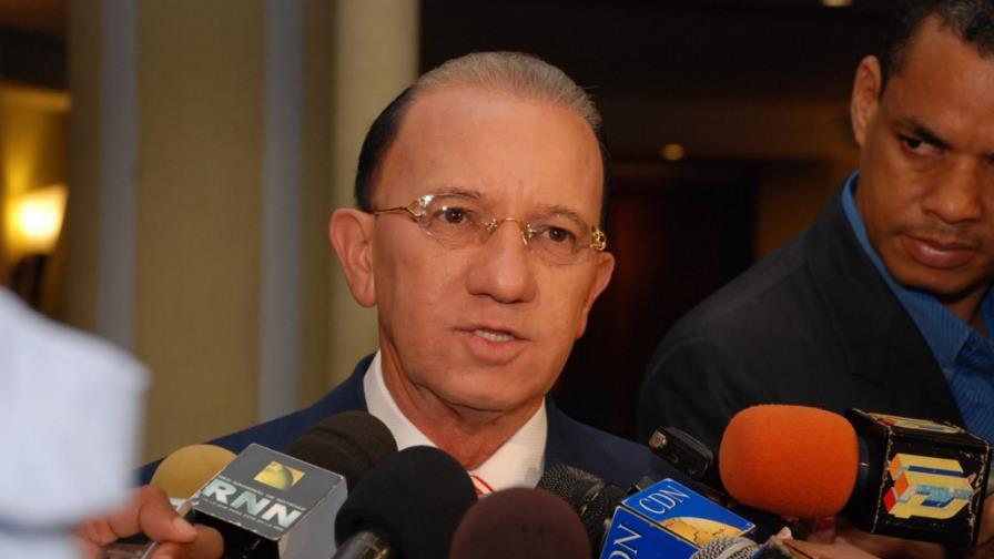 Danilo Medina recibe a Amable Aristy Castro