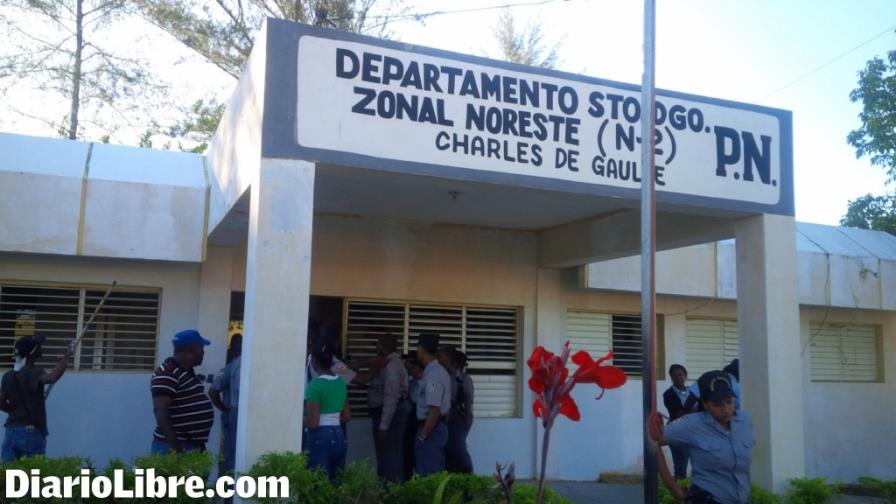 Denuncian abuso policial en sector de Sabana Perdida