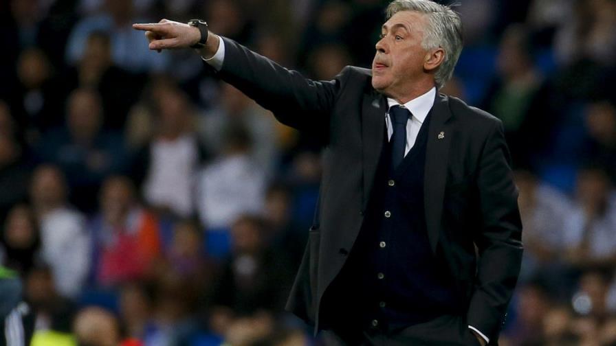 Ancelotti seguirá pase lo que pase, dice el presidente del Real Madrid