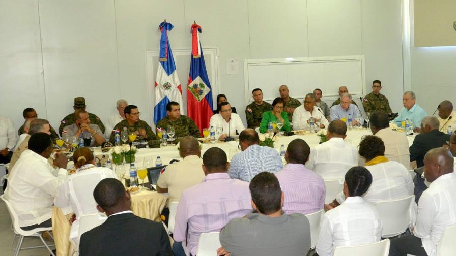Haití se compromete a brindar seguridad a embajada y consulados dominicanos