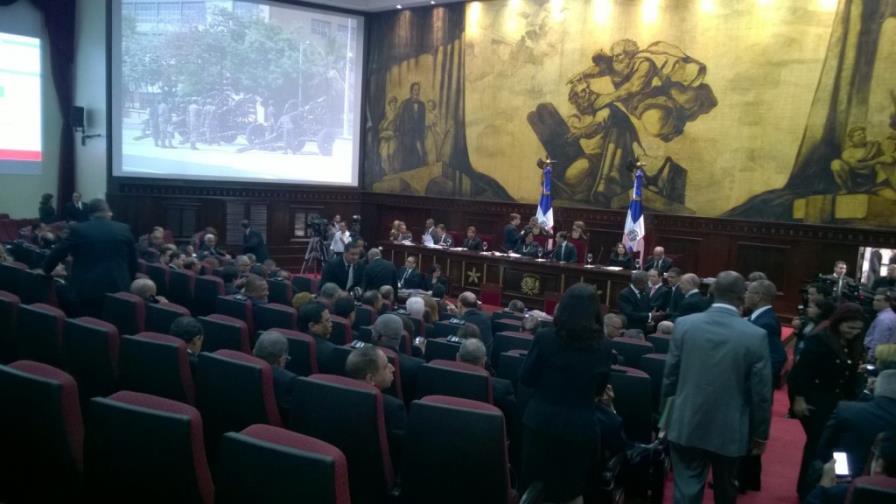 Asamblea Revisora restablece la reelección presidencial