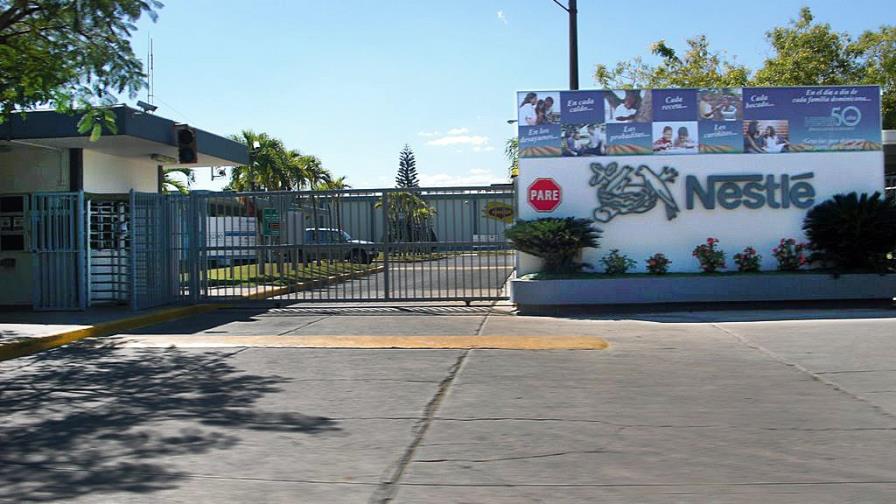 Aclara ocupantes de camión no son empleados de Nestlé