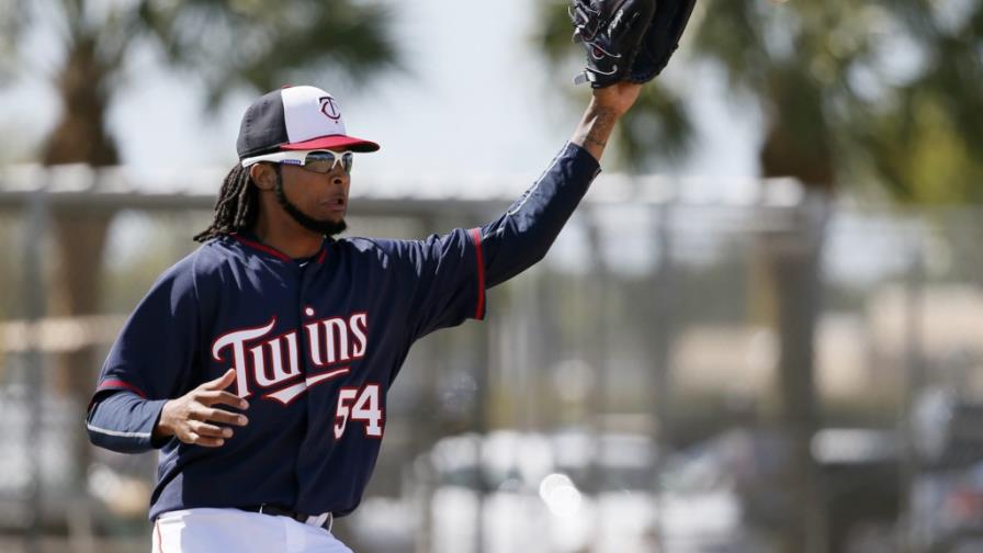 Ervin Santana gana; Jiménez pierde; Danny Santana, H2, H3