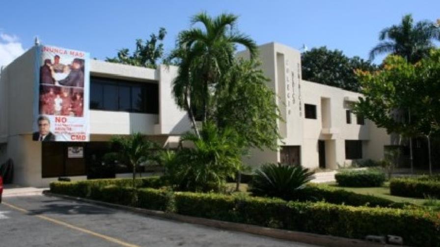 El CMD solicita la revisión de exámenes a médicos