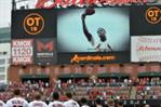 Cardenales rinden homanaje a Oscar Taveras en su primer partido en Busch Stadium Cardenales rinden homanaje a Oscar Taveras en su primer partido en Busch Stadium
