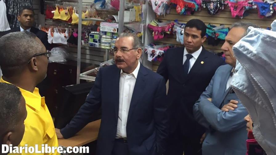 Presidente autoriza fondo para textileros