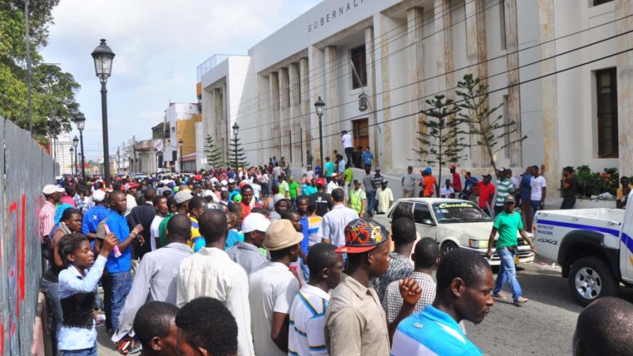 Andrés Navarro: “Temor a deportaciones masivas es infundado” Andrés Navarro: “Temor a deportaciones masivas es infundado”