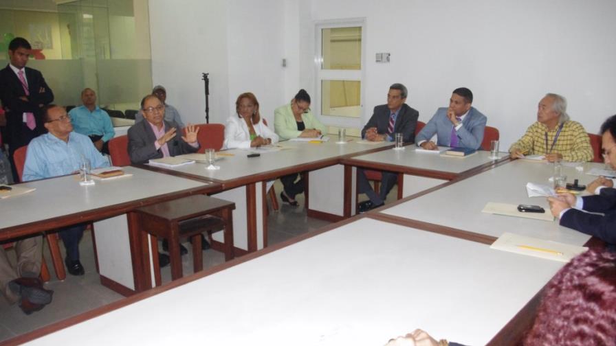 Sindicatos pedirán que el aumento sea retroactivo por tiempo perdido Sindicatos pedirán que el aumento sea retroactivo por tiempo perdido