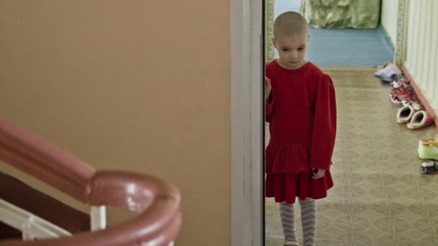 La niñez ucraniana sufre por partida doble