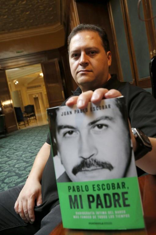 El hijo de Pablo Escobar cuenta la verdadera historia del narco en un libro