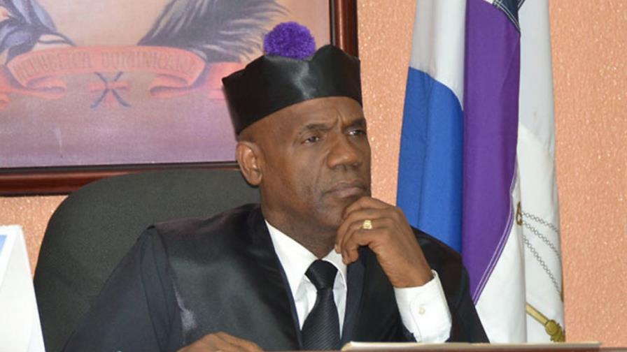 Juez rechaza liberar a 15 de 18 seguidores de Guido Gómez Mazara