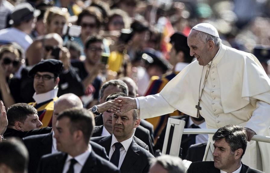 Quito destina un millón de dólares a los preparativos por la visita del papa