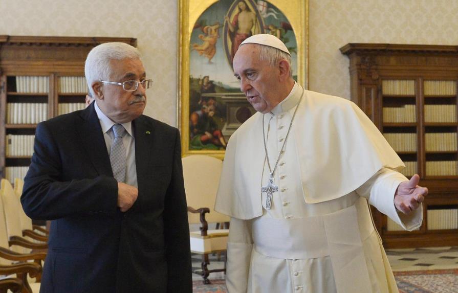 Papa Francisco y presidente palestino comparten la necesidad de paz con Israel