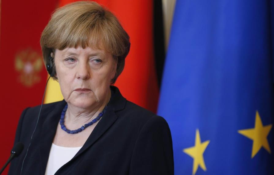 Merkel aboga por hacer global el mercado europeo de emisiones de CO2