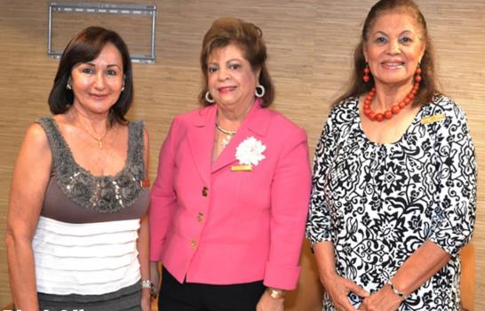 Desarrollan charla para promover armonía en las familias