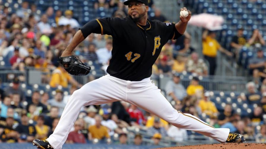 Liriano poncha a 12, y gana; Marte, 4 hits; Bautista, 2 HR