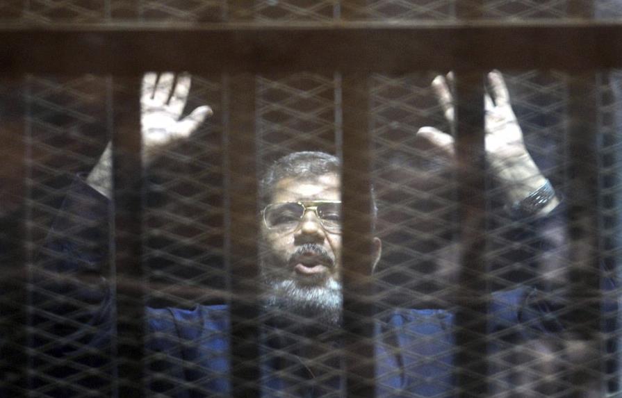 Confirman pena de muerte a expresidente de Egipto por huir de una cárcel