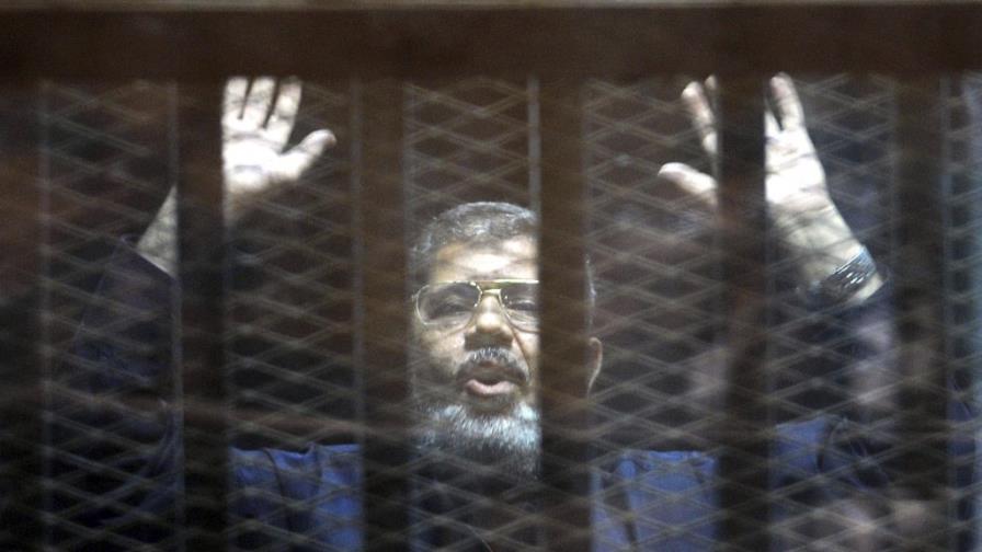 Confirman pena de muerte a expresidente de Egipto por huir de una cárcel