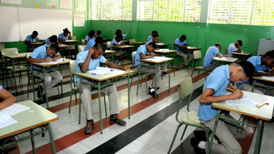 Pruebas Nacionales de Básica se imparten con normalidad, según el MINERD