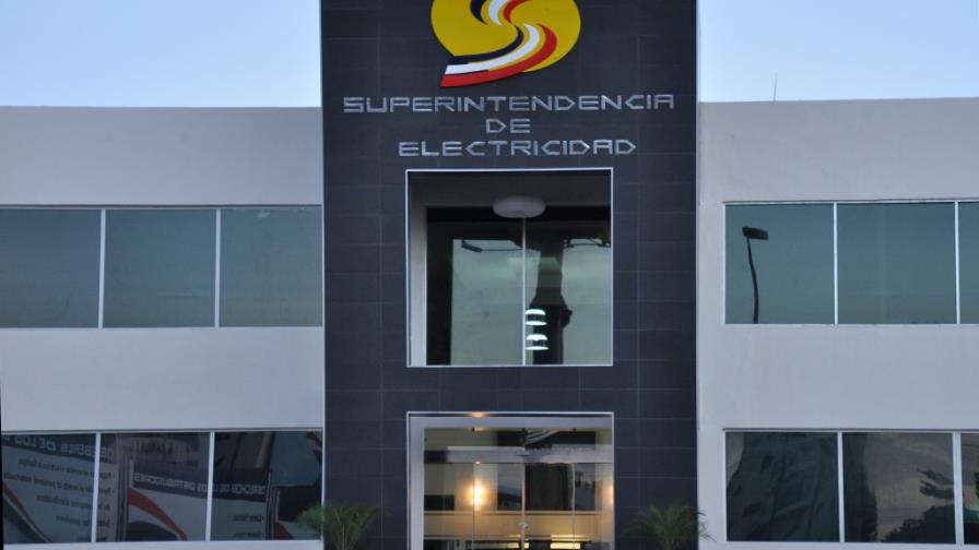 La Superintendencia de Electricidad emite resoluciones que regulan tarifas