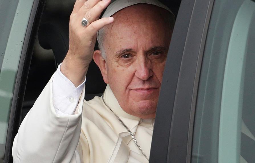 Papa Francisco reitera rechazo de la iglesia a la anticoncepción