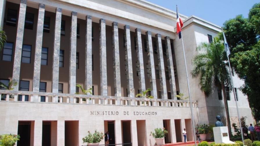 El Estado gastó RD$112,464 millones en educación El Estado gastó RD$112,464 millones en educación