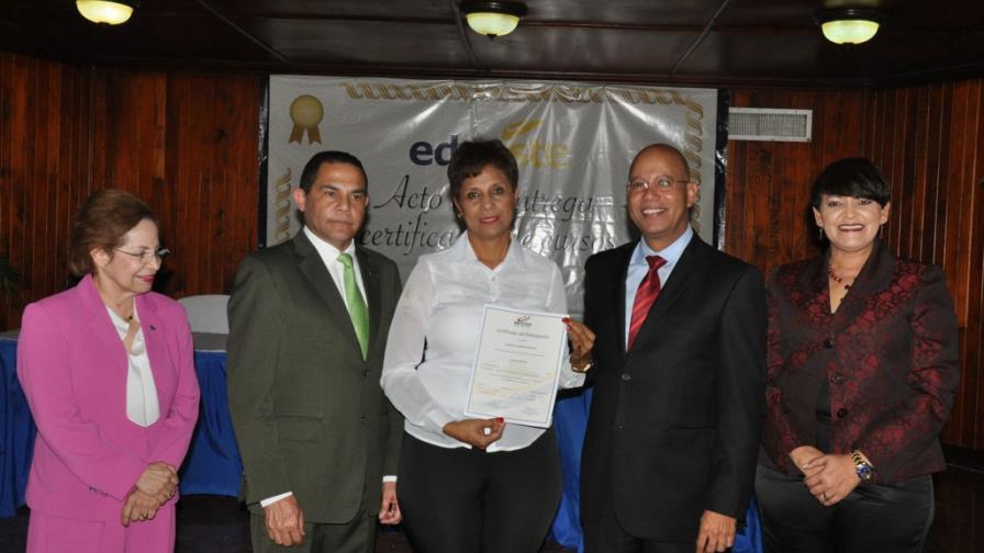 EdeEste certifica a más de 2,800 empleados